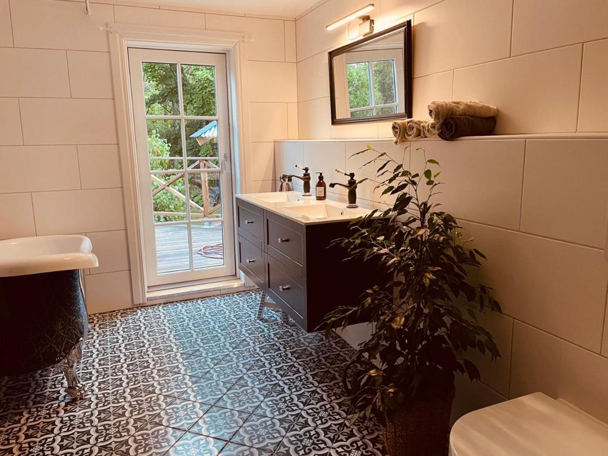 Tent Delhi A B&B In A Luxury Glamping Style Mariefred Zewnętrze zdjęcie